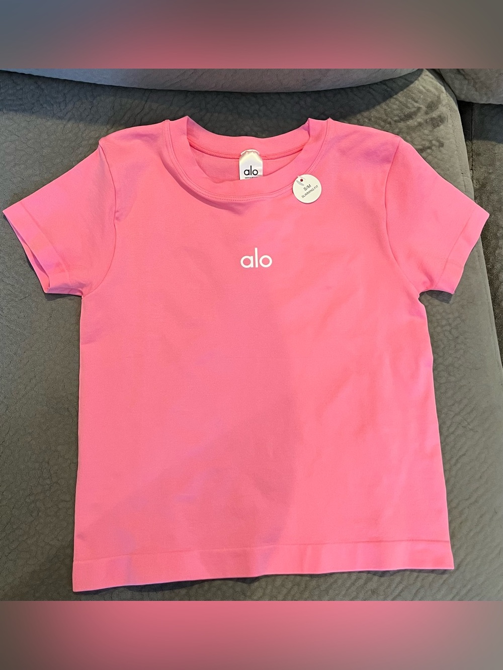 ALO Yoga Girls Bright Pink Logo Short Sleeve Tee